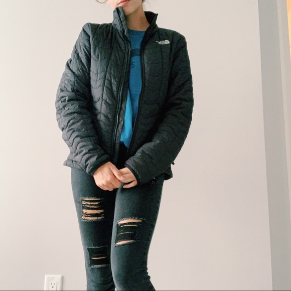 The North Face black puffer jacket - Picture 3 of 4